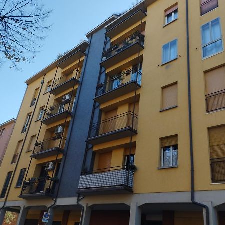Appartamento Spazioso In Mazzini ボローニャ エクステリア 写真